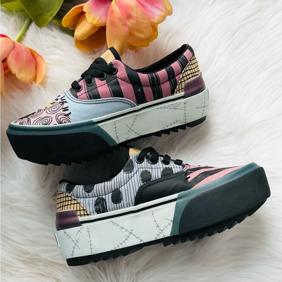 Vans X Nightmare Before Christmas Platform Sneakers - Picture 4 of 6